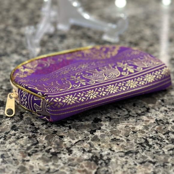 ✨EUC✨ Thai-Made Cosmetic Bag Thai Silk Elephant Purple Gold - Picture 7 of 14